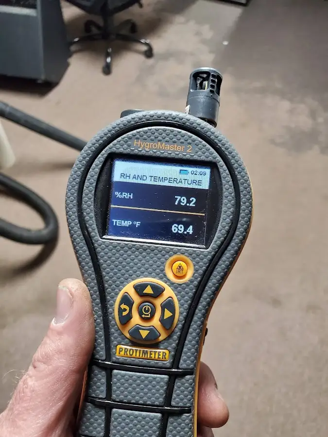 Moisture meter humidity assessment for Fire & Smoke Damage Restoration in Amsterdam